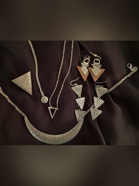 Set of 6 Fun Silver Colored Jewelry-free with any other purchase from my closet